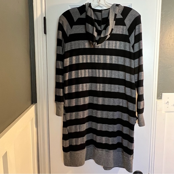 Silence & Noise Medium Long Cardigan Stripe Hood Black Gray Grey Pockets Duster - Picture 3 of 4